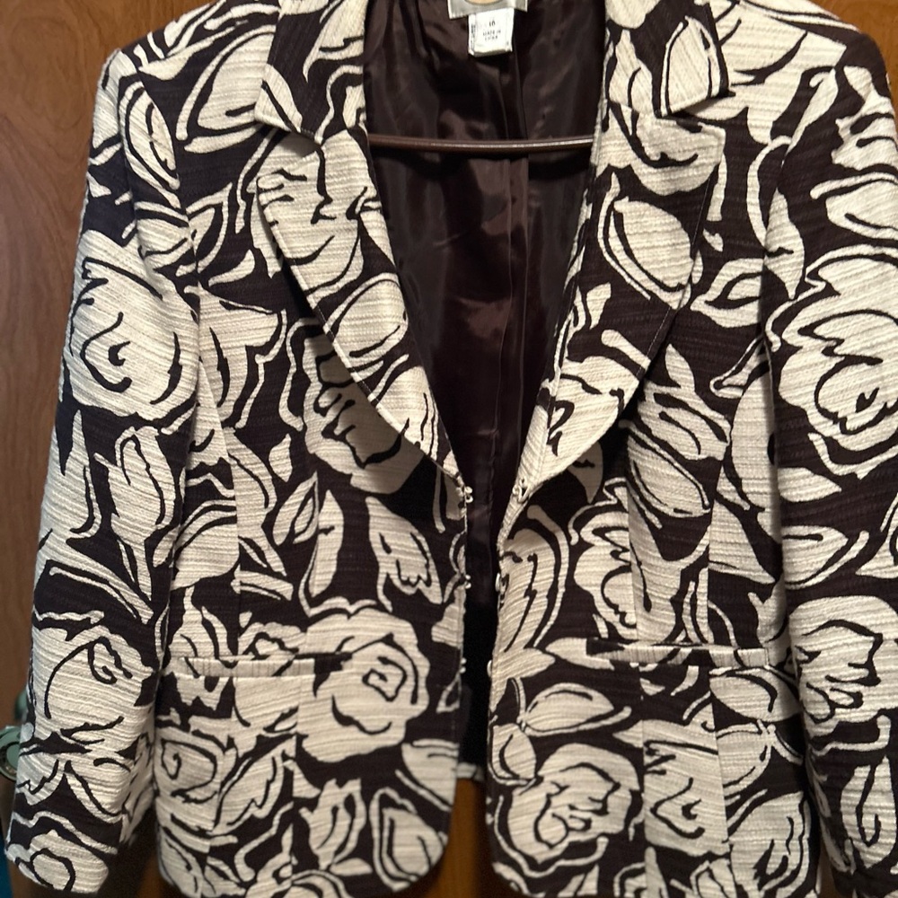Chico's Black and Cream Floral Blazer